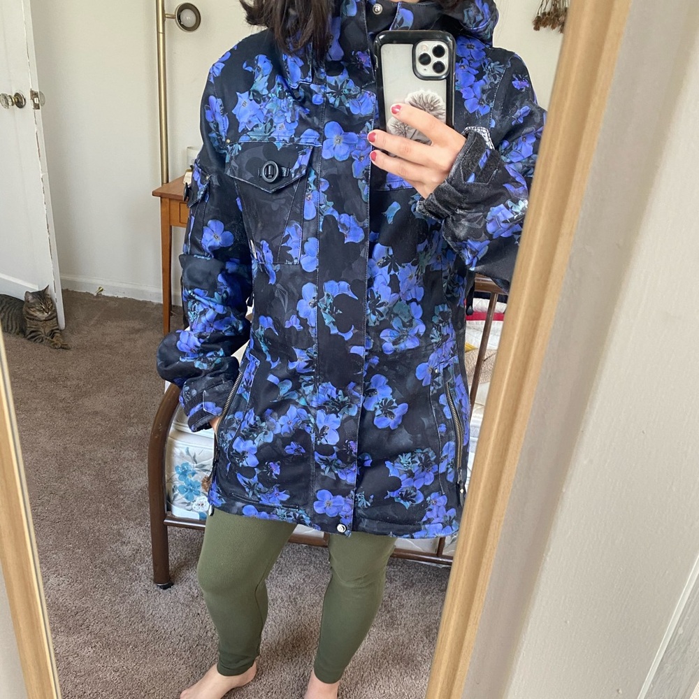 Volcom ski/snowboard jacket